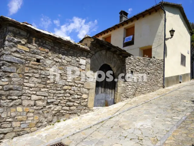 Casa en venta en Calle Calle St Lucia, Número 5-B, Boltaña de 239.000 €