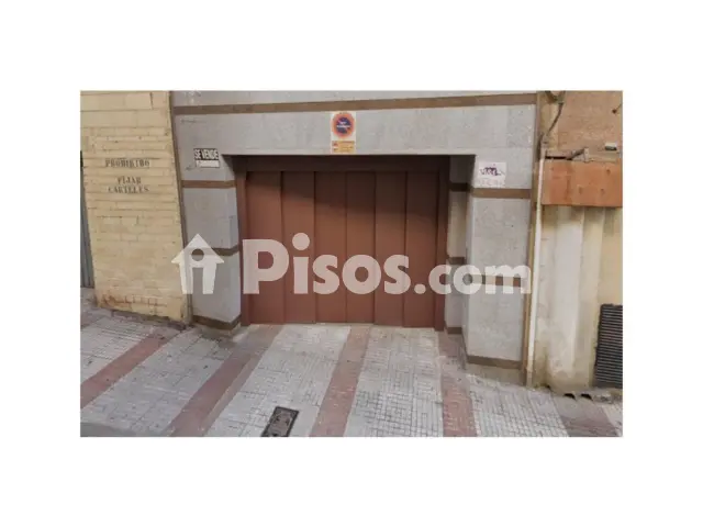 Garaje en venta en Santa Ana