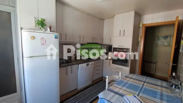Piso en venta en Avenida de Portugal, O Couto (Ourense Capital) de 130.000 €