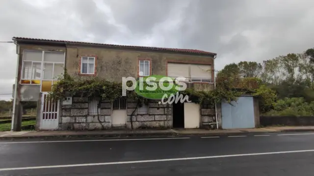 Casa en venta en Nogueira de Ramuín, Nogueira de Ramuín de 61.000 €