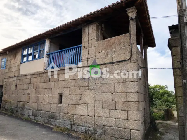 Casa en venta en Calle Lg Cebreiros, O Pereiro de Aguiar de 39.000 €