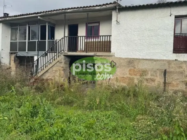 Casa en venta en San Cibrao Das Viñas, San Cibrao Das Viñas (Capital). Municipio de San Cibrao das Viñas de 41.000 €