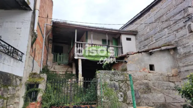 Casa en venta en Piñor, Parada de Piñor (Barbadás) de 15.000 €