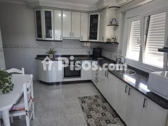 Casa en venta en Ourense, Vilar de Astrés-Palmés-Arrabaldo (Ourense Capital) de 265.000 €