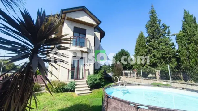 Chalet en venta en San Cibrao Das Viñas, Santa Marta (San Cibrao Das Viñas). Municipio de San Cibrao das Viñas de 300.000 €