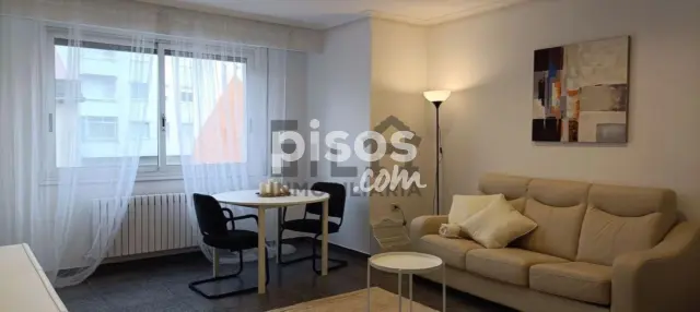 Piso en alquiler en Calle de Villa Valencia, O Couto (Ourense Capital) de 850 €<span>/mes</span>