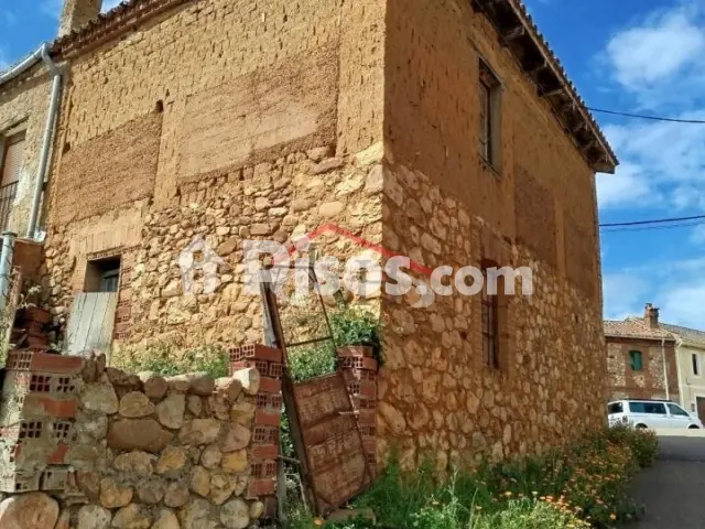 Casa en venta en Plaza Barrera, Campo de Santibáñez (Cuadros) de 30.000 €