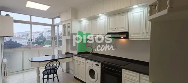 Piso en alquiler en Ourense, O Couto (Ourense Capital) de 850 €<span>/mes</span>