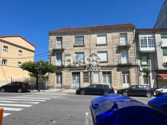Casa en venta en Avenida de Balneario, cerca de Calle del Río Miño, O Carballiño de 130.000 €