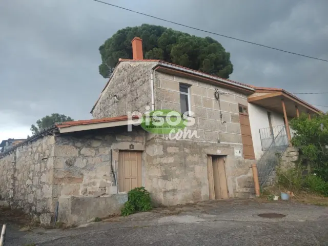 Casa en venta en Ourense, Tellado (Castro-Ourense). Municipio de Amoeiro de 60.000 €