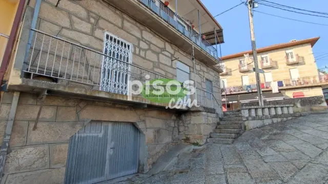 Casa en venta en Ourense, Vinteún (Ourense Capital) de 79.900 €