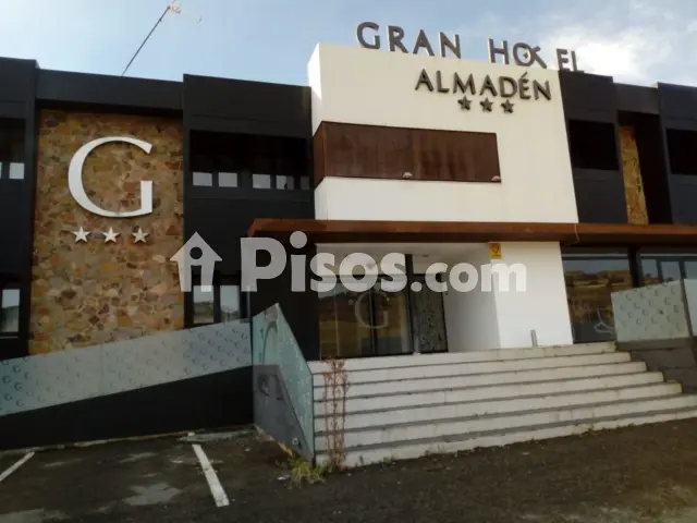 Edificio en venta en Calle Cr Comarcal de Almadén A Puertollano, Número 0