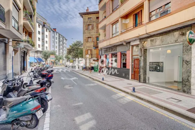 Local comercial en venta en Calle de María Lezo, Erdialdea (Errenteria) de 175.000 €