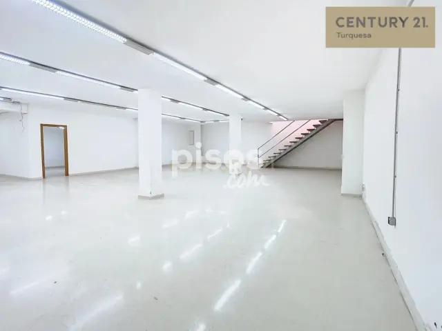 Local comercial en alquiler en Calle de Eduardo Carvajal, La Aurora-La Alameda (Distrito Cruz de Humilladero. Málaga Capital) de 3.500 €<span>/mes</span>