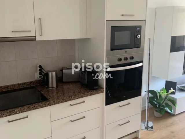 Apartamento en alquiler en Playa de Las Américas, Playa de Las Américas (Arona) de 1.300 €<span>/mes</span>