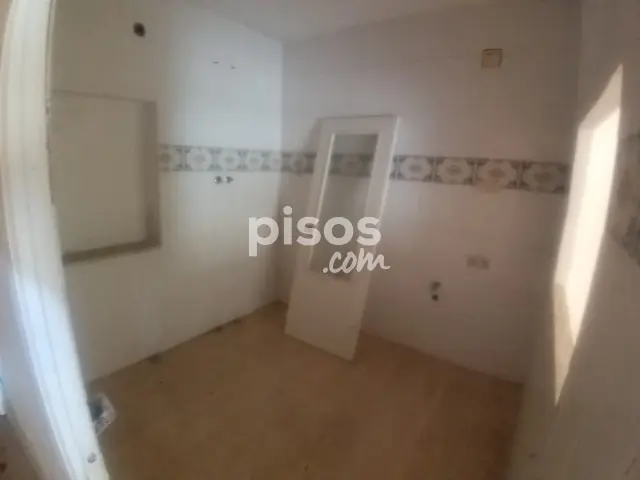 Chalet en venta en Oropesa, Oropesa de 40.000 €