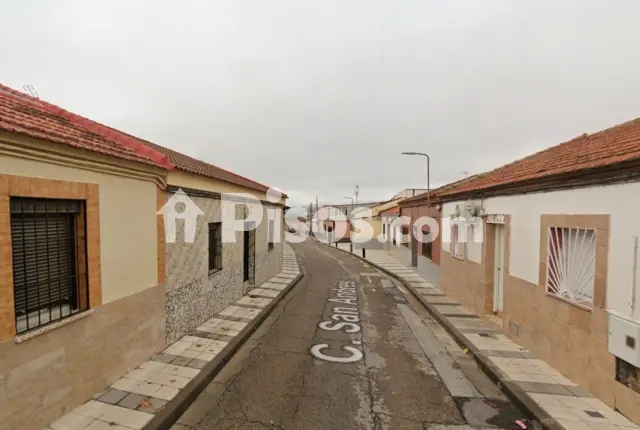Chalet en venta en Cañamares-Libertad