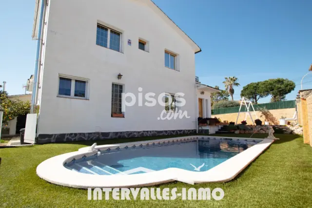 Chalet en venta en Bigues, Bigues (Bigues i Riells del Fai) de 369.900 €