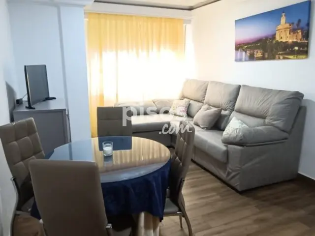 Piso en alquiler en Nuevo Parque-Los Rosales-Tráfico Pesado, Nuevo Parque-Los Rosales-Tráfico Pesado (Huelva Capital) de 800 €<span>/mes</span>