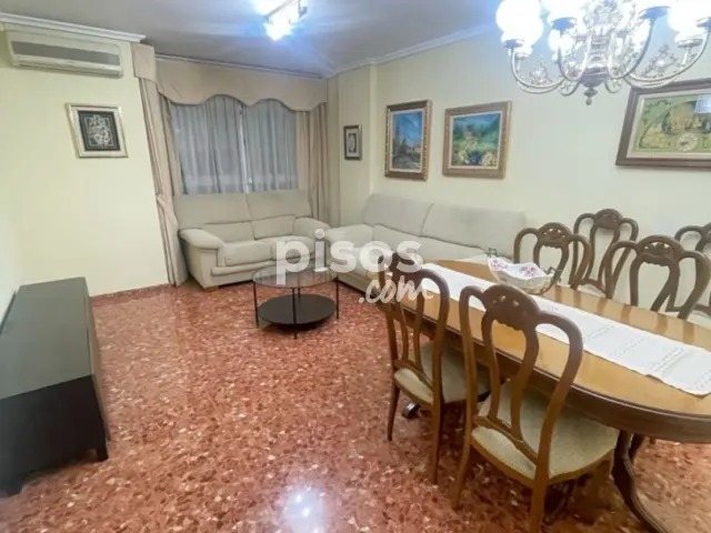 Piso en alquiler en Mislata, Zona Plaça País Valencià-Plaça Major (Mislata) de 1.000 €<span>/mes</span>