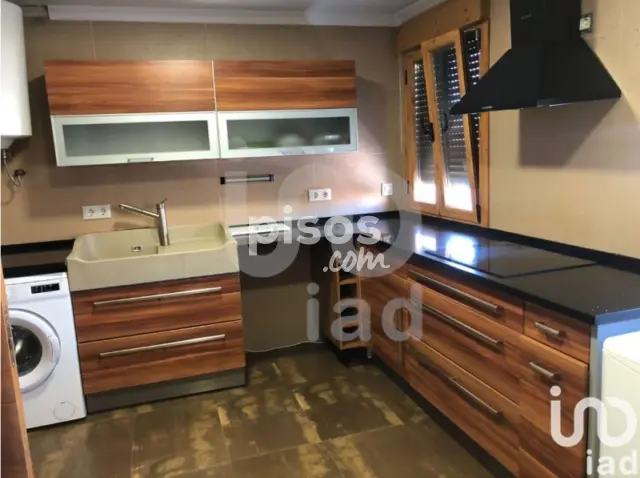 Piso en venta en Soria, Santa Bárbara (Soria Capital) de 139.900 €