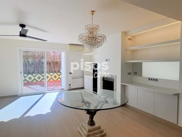 Chalet en alquiler en Maresme, Tiana de 2.800 €<span>/mes</span>