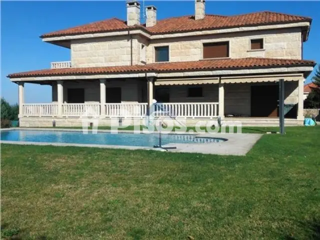 Casa en venta en Calle Rante, San Cibrao Das Viñas (Capital). Municipio de San Cibrao das Viñas de 550.000 €
