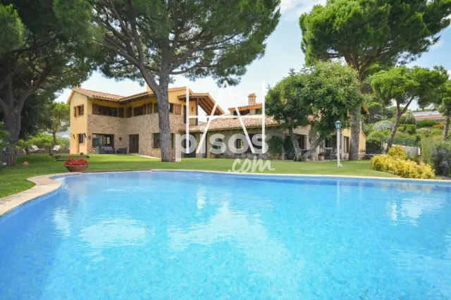 Chalet en alquiler en Urbanitzacions, Urbanitzacions (Sant Andreu de Llavaneres) de 7.500 €<span>/mes</span>