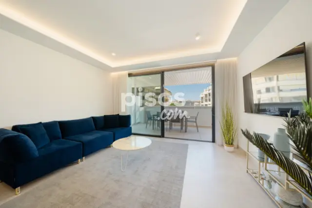 Apartamento en alquiler en Puerto Deportivo, Puerto Deportivo (Fuengirola) de 300 €<span>/mes</span>