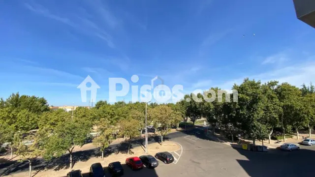 Piso en venta en Calle de Juan Pablo II, 4, Don Benito de 160.000 €