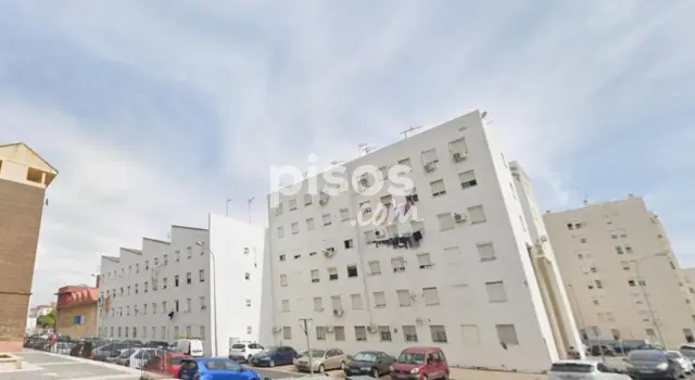 Piso en venta en Calle de los Galeotes, Nuevo Parque-Los Rosales-Tráfico Pesado (Huelva Capital) de 76.900 €