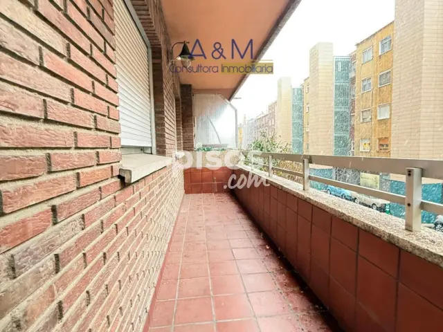 Piso en alquiler en Calle de San José, Paseo Zorrilla-Campo Grande-Cuatro de Marzo (Valladolid Capital) de 1.150 €<span>/mes</span>