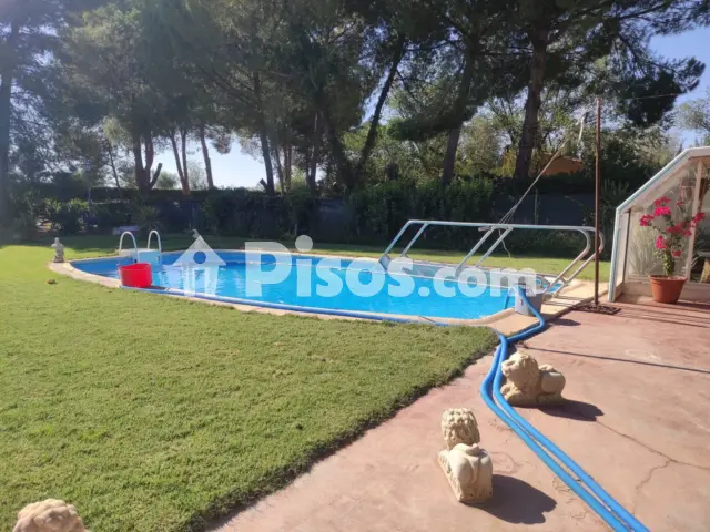 Chalet en venta en Miguelturra