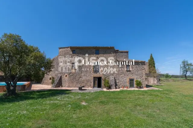 Finca rústica en alquiler en Calle Rupià, Rupià de 6.000 €<span>/mes</span>