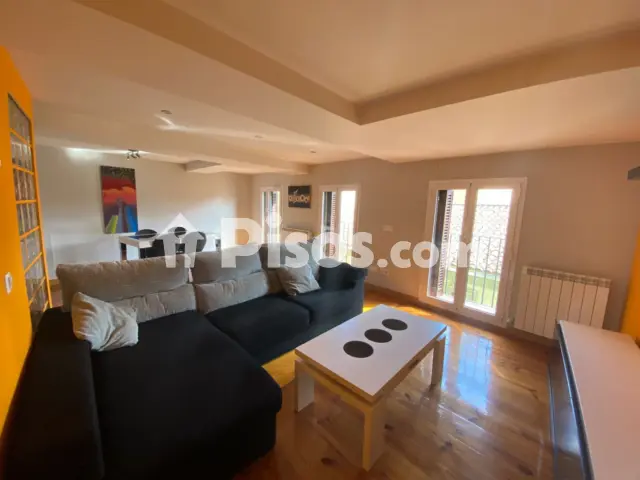 Piso en alquiler en Calle de San Francisco, Casco Antiguo - Alde Zaharra (Pamplona - Iruña) de 830 €<span>/mes</span>