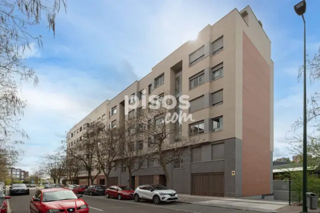 Piso en venta en Calle del Doctor Sánchez Villares, Huerta del Rey-Arturo Eyríes (Valladolid Capital) de 172.000 €