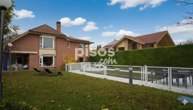 Casa en venta en Gorraiz, Gorraiz (Valle de Egüés - Eguesibar) de 840.000 €