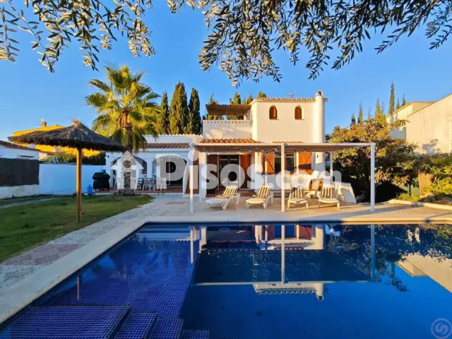 Casa en venta en Empuriabrava, Castelló d'Empúries de 459.000 €