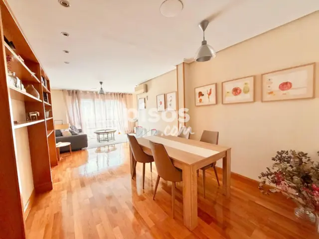 Piso en alquiler en Calle de Miguel Villanueva, Centro (Logroño) de 850 €<span>/mes</span>