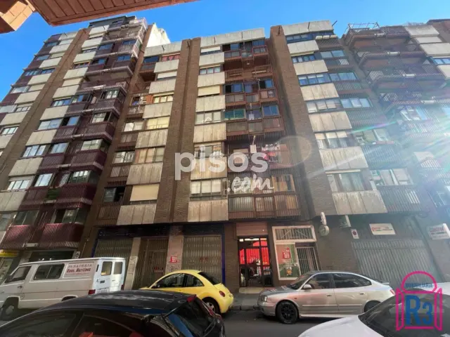 Apartamento en alquiler en Calle del Páramo, El Ejido-Santa Ana (León Capital) de 680 €<span>/mes</span>