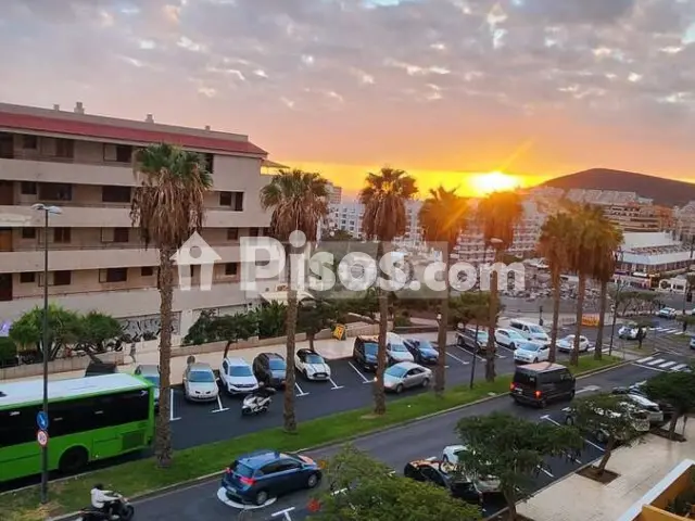 Apartamento en venta en Calle Hermano Pedro de Bethencourt, 13, Los Cristianos (Arona) de 255.000 €