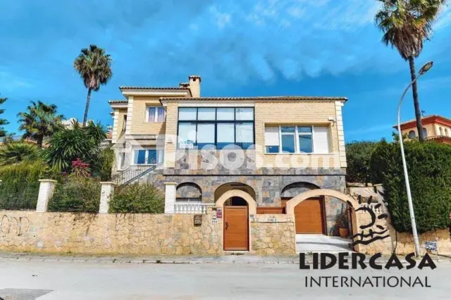 Chalet en venta en Dehesa de Campoamor-Aguamarina, Dehesa de Campoamor-Aguamarina (Distrito Orihuela Costa. Orihuela) de 890.000 €