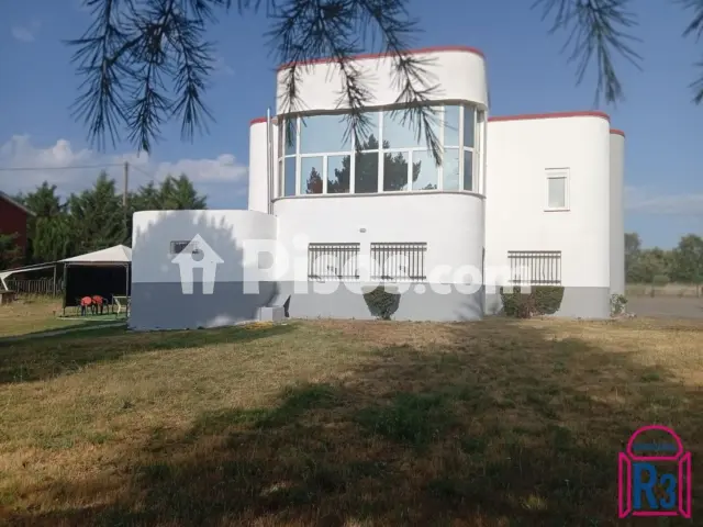 Chalet en venta en Urbanización Estrella de Izar, Abadengo de Torío (Garrafe de Torío) de 179.900 €