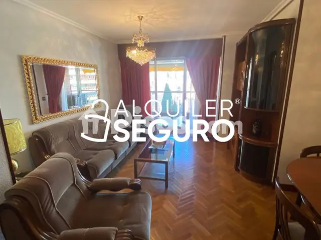 Piso en alquiler en Casco Histórico, San Roque-La Concordia (Guadalajara Capital) de 1.350 €<span>/mes</span>