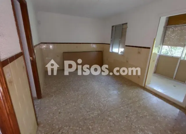 Piso en venta en Calle de Montesa