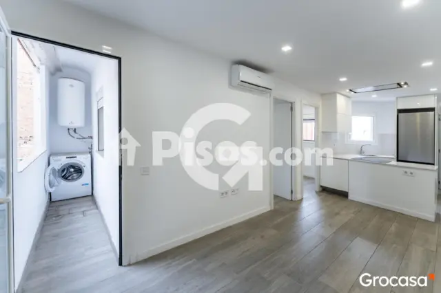 Piso en venta en Calle Cl Gravina de, Pubilla Cases (L'Hospitalet de Llobregat) de 225.000 €