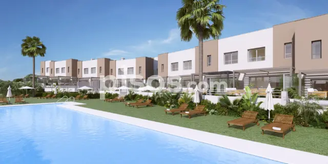 Casa en venta en Playa Bahía Dorada, Playa Bahía Dorada (Estepona) de 368.000 €