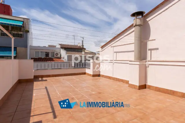 Dúplex en venta en Carrer de Sant Pere, Sant Pere Nord (Distrito Sant Pere Nord-Ègara. Terrassa) de 248.000 €
