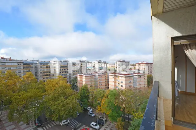 Piso en venta en Avenida de Hernán Cortés, cerca de Travesía de Hernán Cortés, Oeste-Nuevo Oeste (Cáceres Capital) de 250.000 €