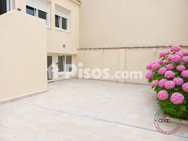 Piso en alquiler en Calle de Santo Domingo, 8, Ceares-Jesuitas (Distrito Este. Gijón) de 1.350 €<span>/mes</span>